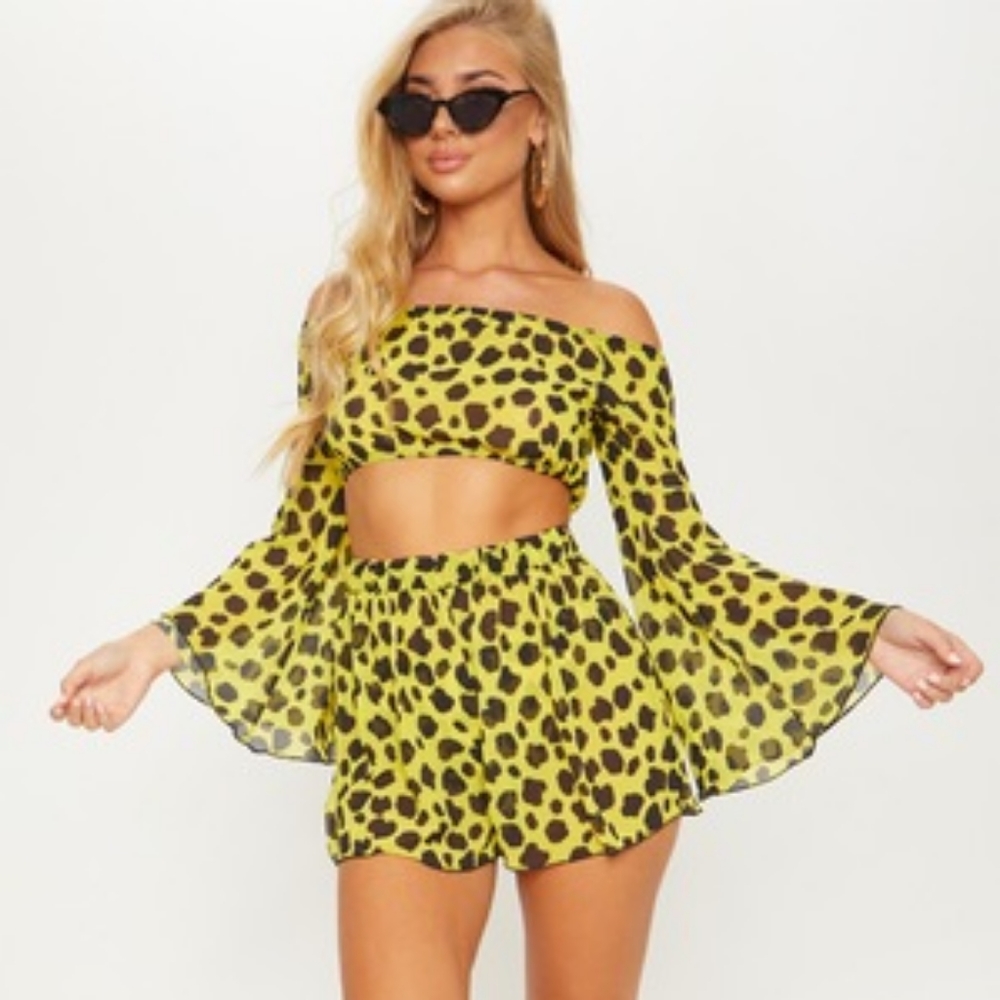 Pretty Little Thing Two Piece Yellow Cheetah Print Beach Set size 4/6